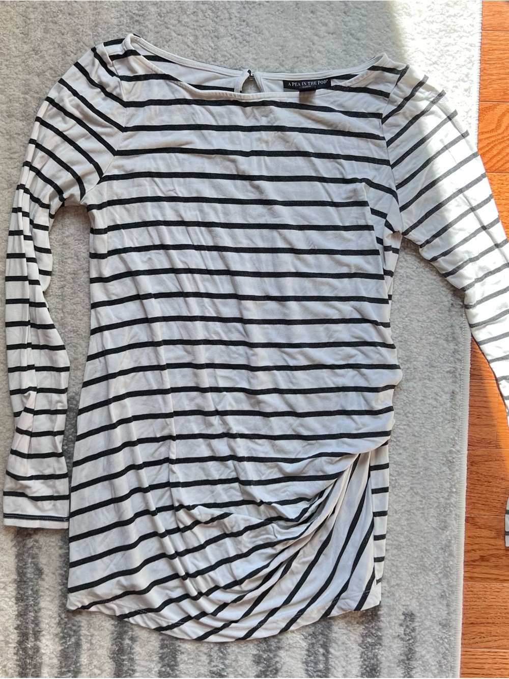 A Pea In The Pod white and black striped maternity top Size S